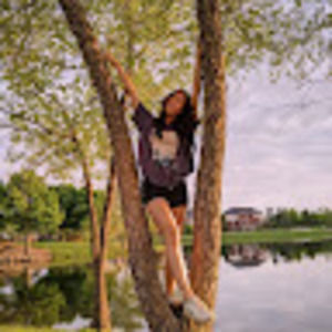 Meet your Posher, Felicia